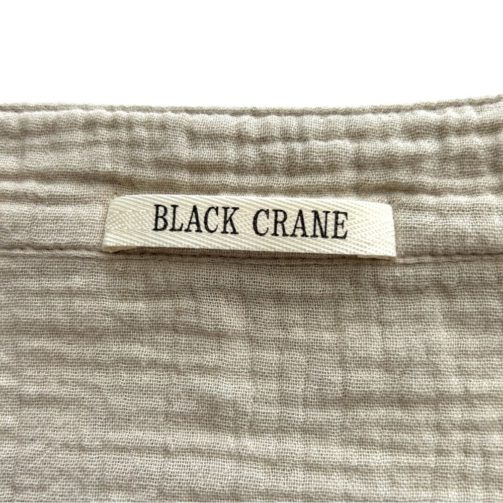 Black Crane Double Gauze Organic Cotton Square Shirt in Stone - Picture 7 of 8